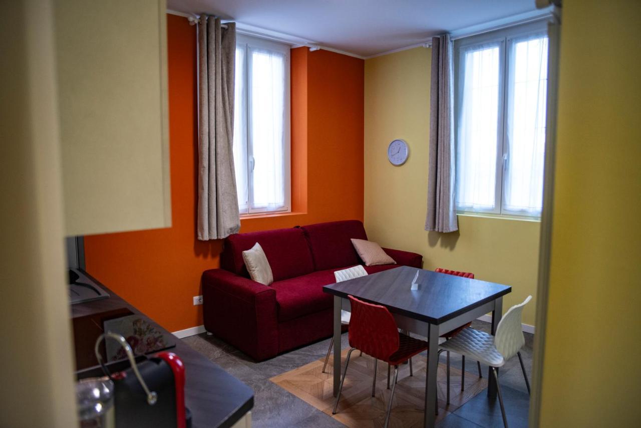 Casa Flavia Lägenhet Rozzano Exteriör bild